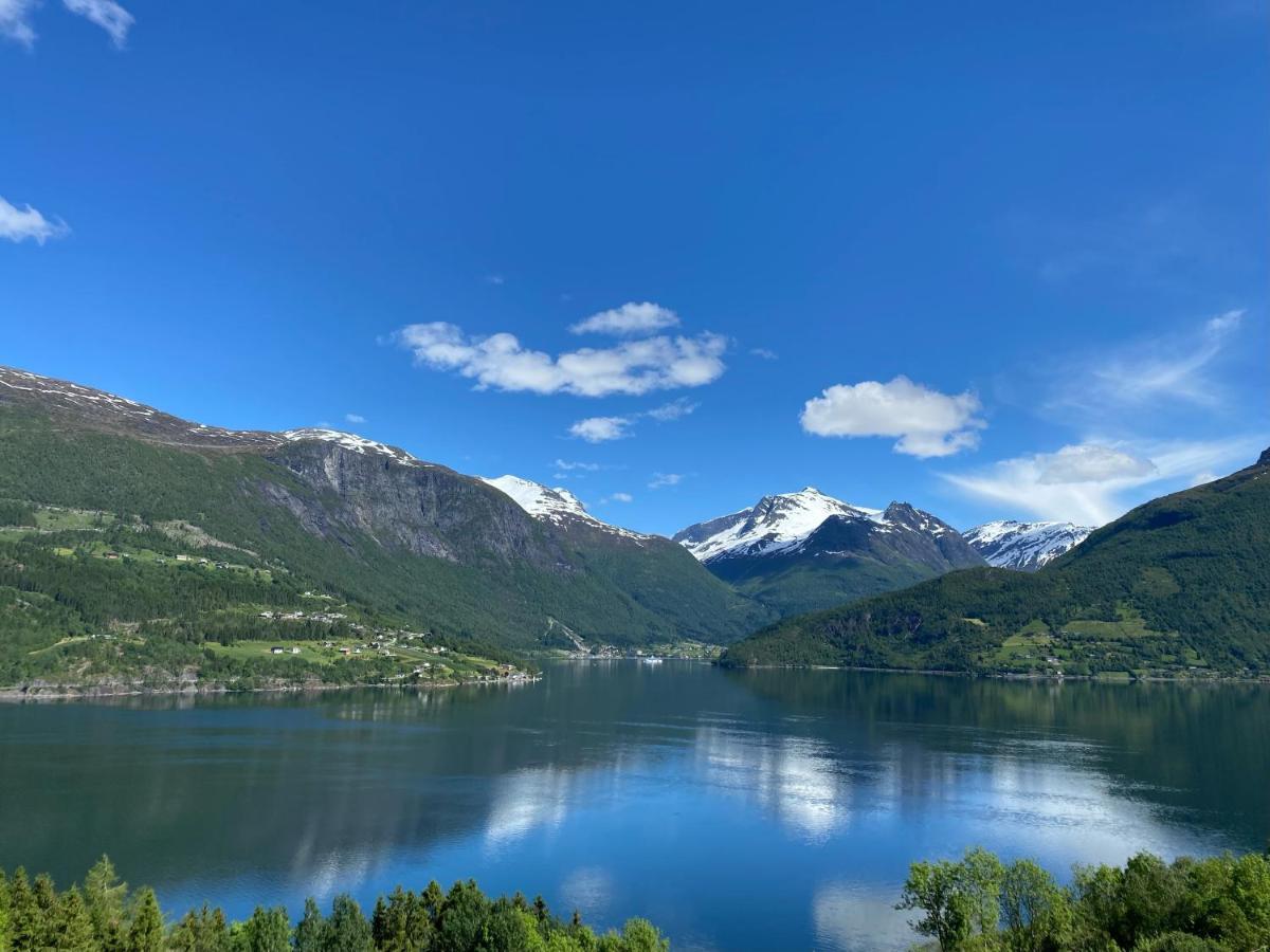 Olden Fjord Apartments Exterior photo